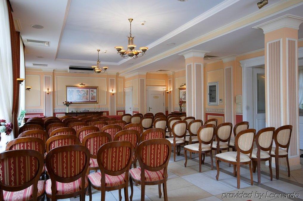 Villa Royal ออสทรุฟ วีแยลคอพพอลสกี สิ่งอำนวยความสะดวก รูปภาพ