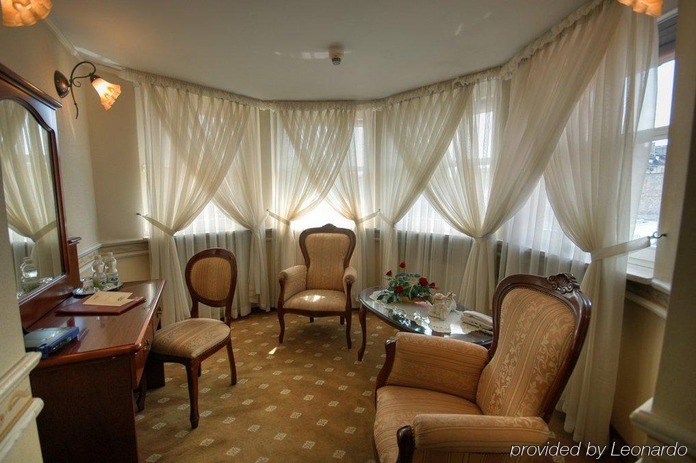 Villa Royal ออสทรุฟ วีแยลคอพพอลสกี ภายใน รูปภาพ